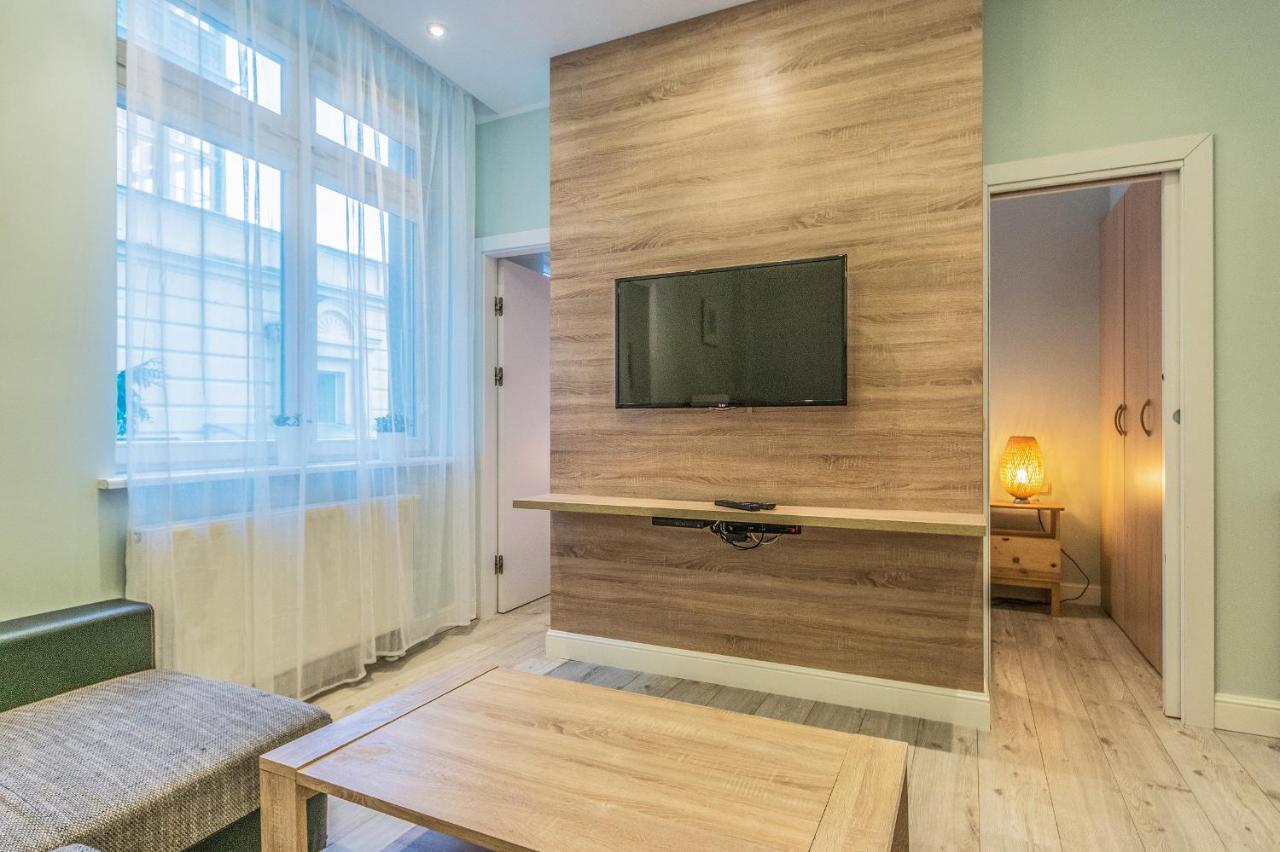 House Managers - Monte 49 * Sopot